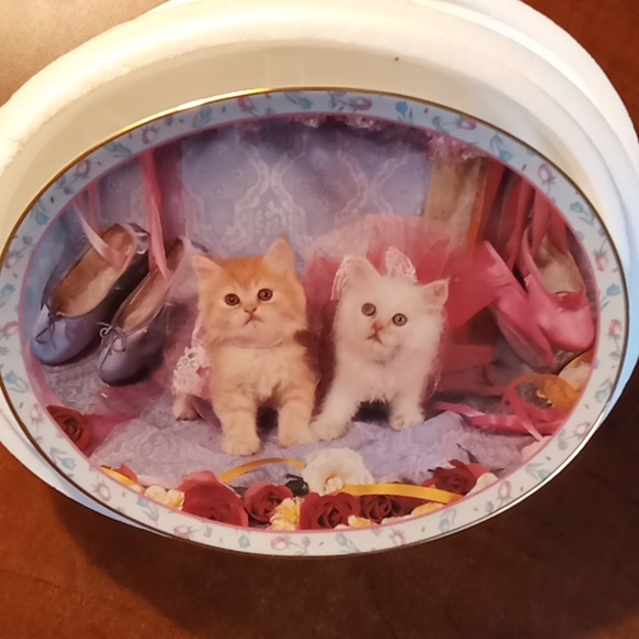 The Danbury Mint Plate Collection 6 Plates - Picture 3 of 12